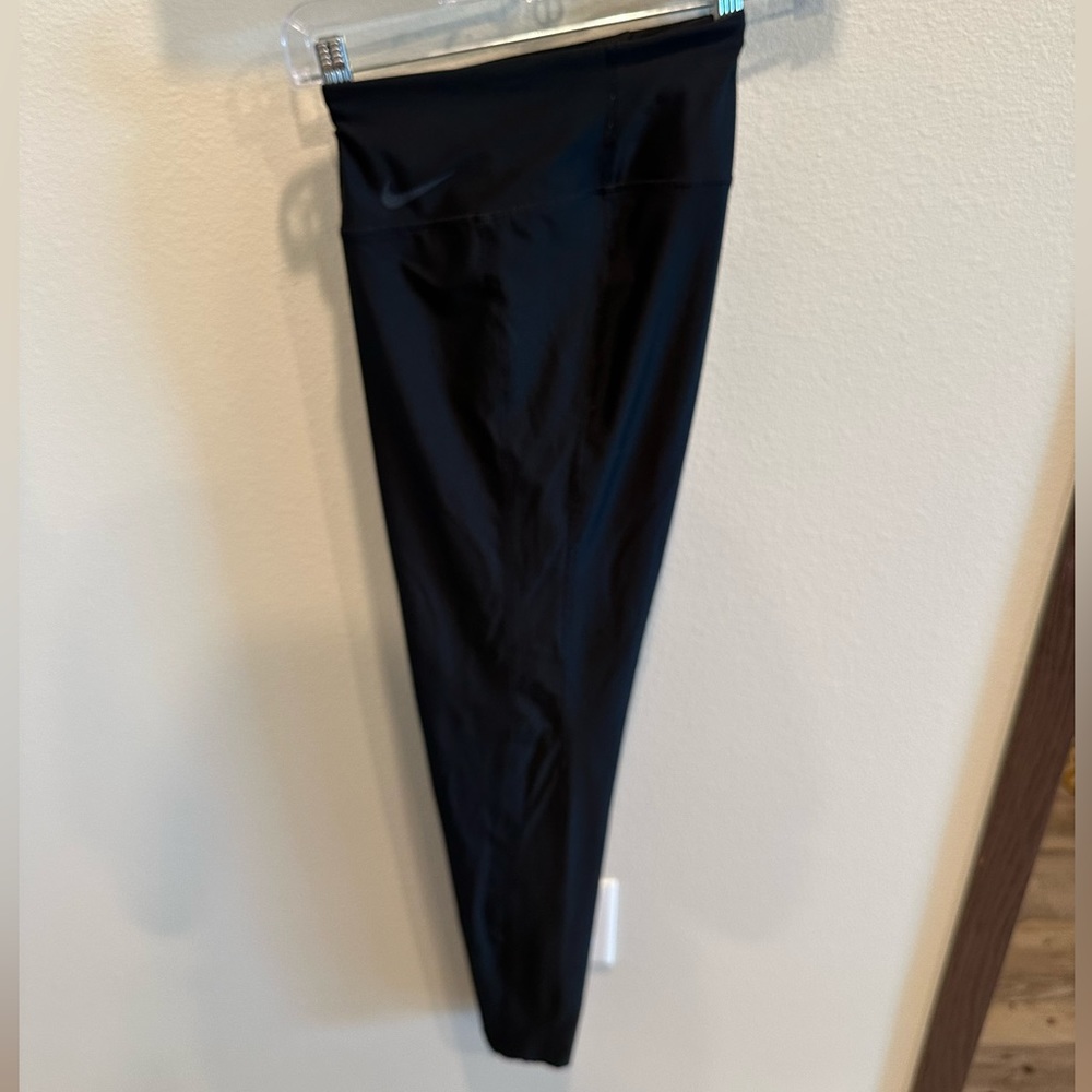 Black Nike leggings!